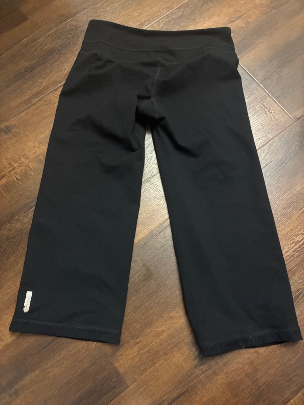 ZELLA YOGA Black Active Capri Pants SZ 2